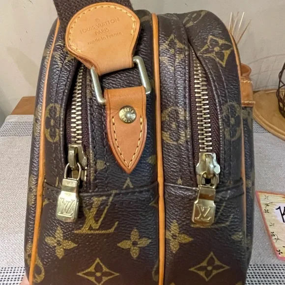 🔥 SOLD 🔥Louis Vuitton Reporter PM - Picture 6 of 16